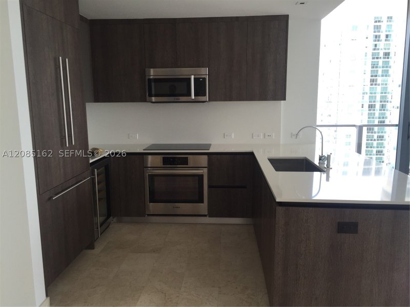 Apartment for rent at Brickell City Centre Reach 2202