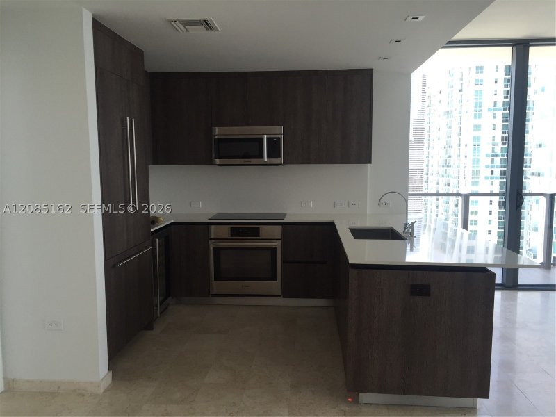 Apartment for rent at Brickell City Centre Reach 2202