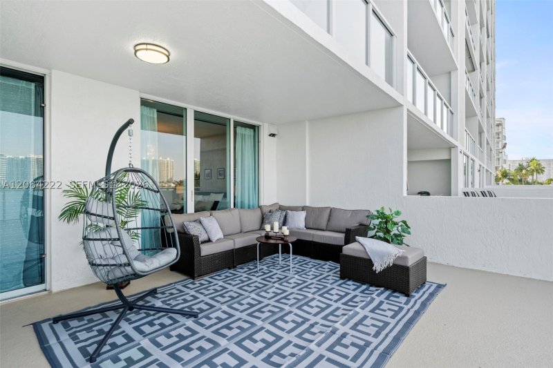 Apartment for rent at Marina Bay Club 308