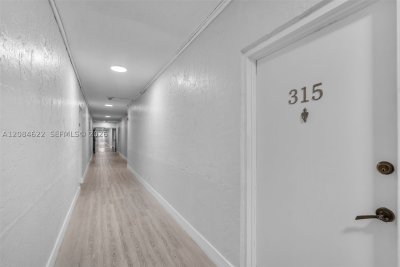 Comprar apartamento no Avila Condo 315