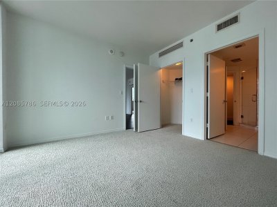 Comprar apartamento no 500 Brickell West Tower 2702
