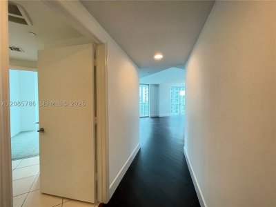 Comprar apartamento no 500 Brickell West Tower 2702