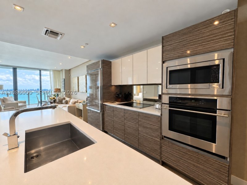 Aluguel de apartamento no Icon Bay 3503
