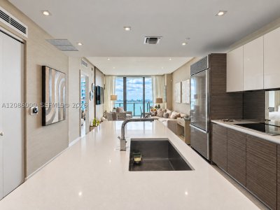 Aluguel de apartamento no Icon Bay 3503