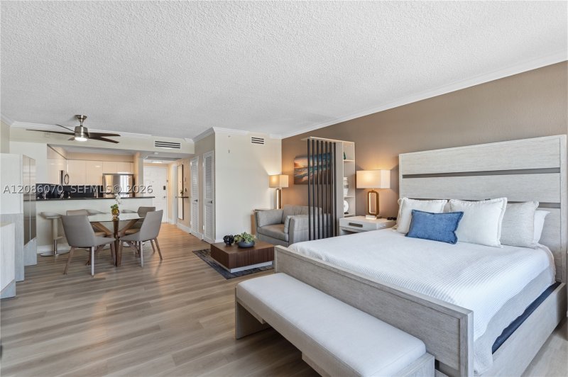 Apartment for rent at The Wave Condo 927 (availab