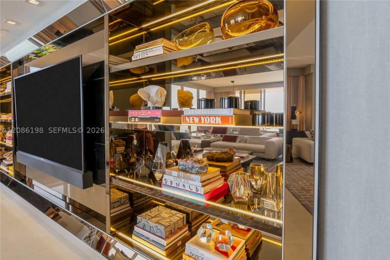 Apartment for rent at Mansions at Acqualina 902