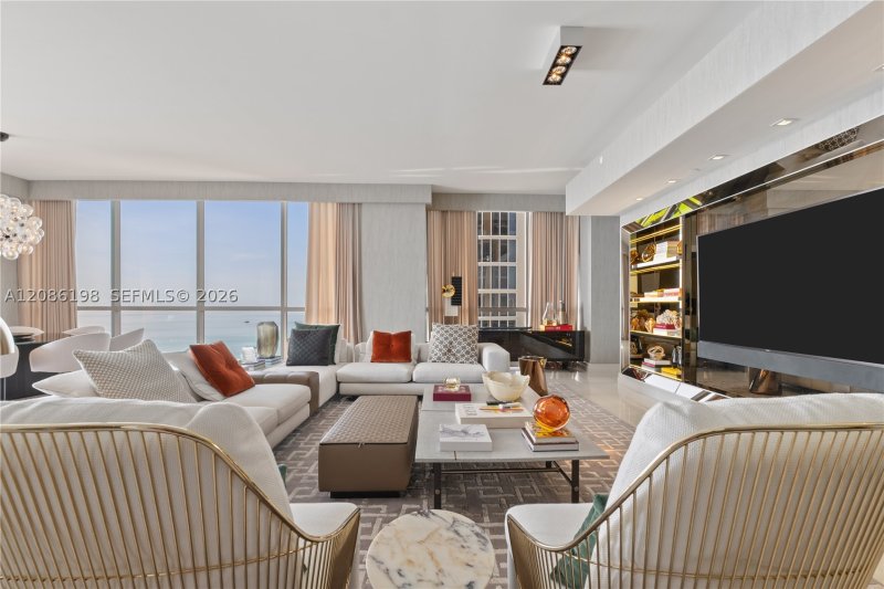 Apartment for rent at Mansions at Acqualina 902