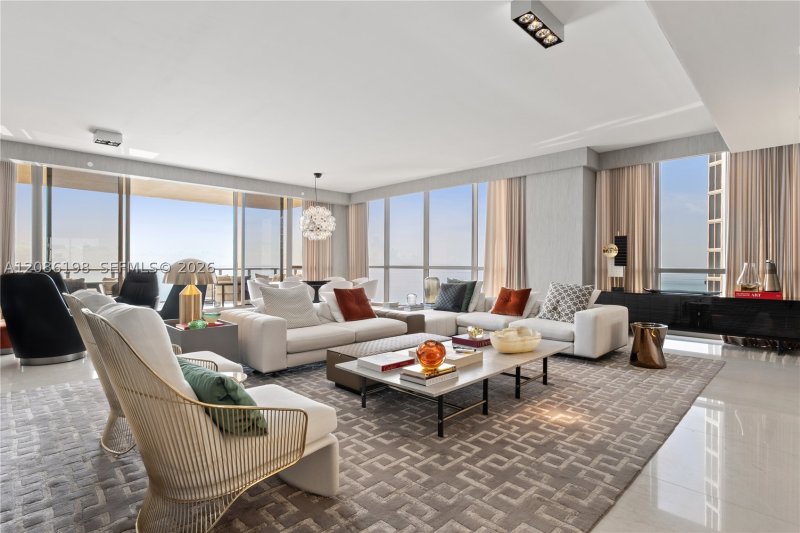 Apartment for rent at Mansions at Acqualina 902