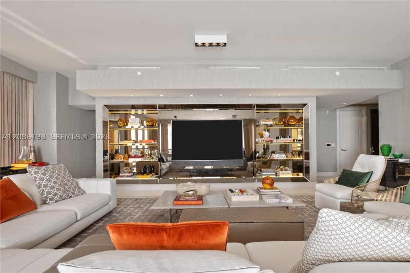 Apartment for rent at Mansions at Acqualina 902