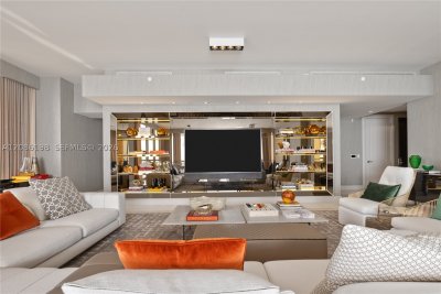 Aluguel de apartamento no Mansions at Acqualina 902