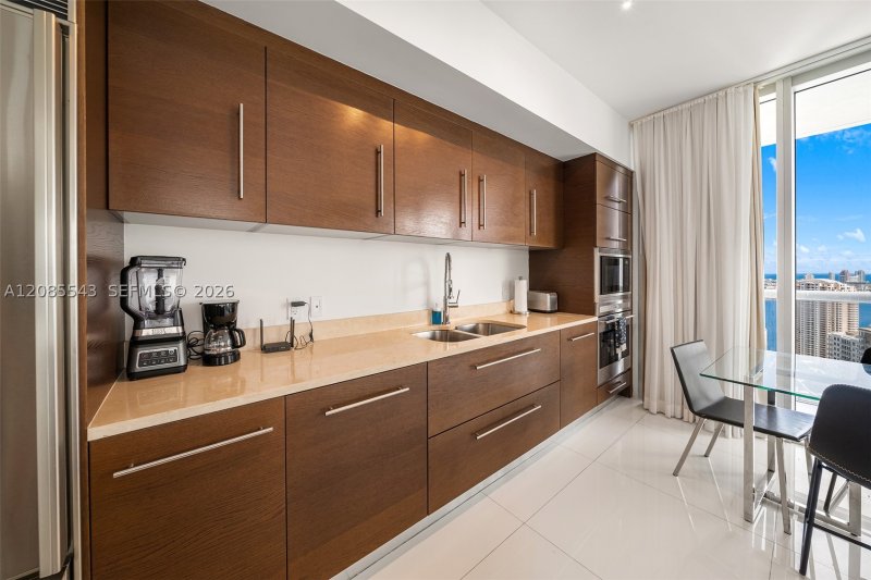 Condo for sale at Icon Brickell Viceroy 4410