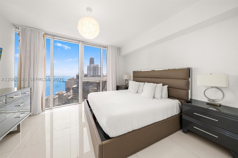 Condo for sale at Icon Brickell Viceroy 4410