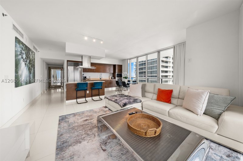 Condo for sale at Icon Brickell Viceroy 4410
