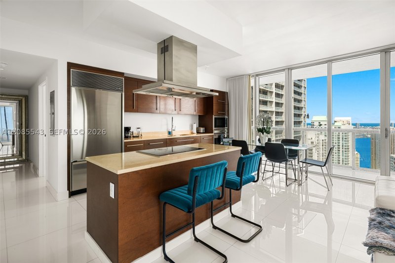 Condo for sale at Icon Brickell Viceroy 4410