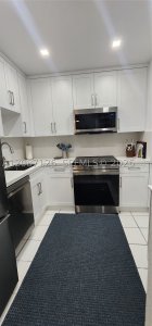 Alquiler de apartamento en South Bay Club 836
