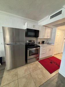 Comprar apartamento no Aventura Beach Club 747