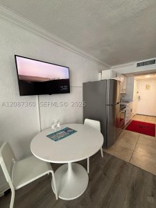 Comprar apartamento no Aventura Beach Club 747