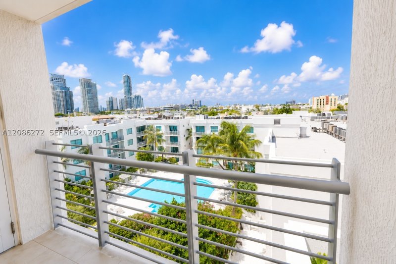 Condo for sale at Cosmopolitan 1802
