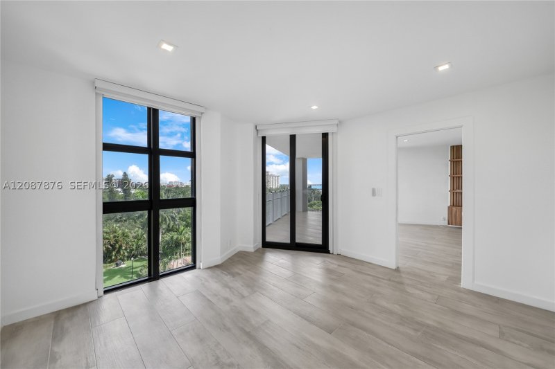 Condo for sale at Towers of Quayside 1 903
