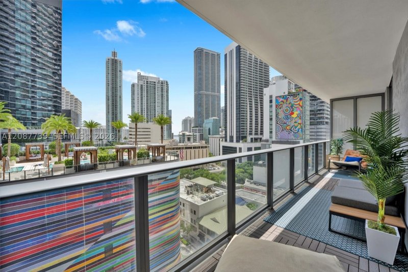 Condo for sale at Brickell Heights East 1002