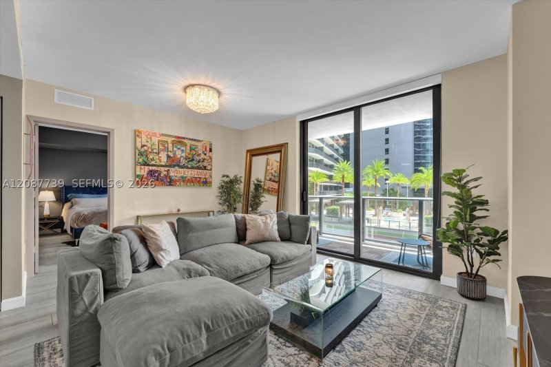 Condo for sale at Brickell Heights East 1002