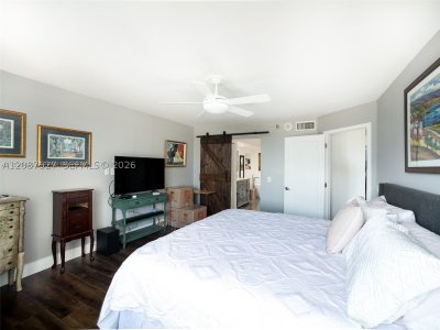 Comprar apartamento en Mystic Pointe 400 1607