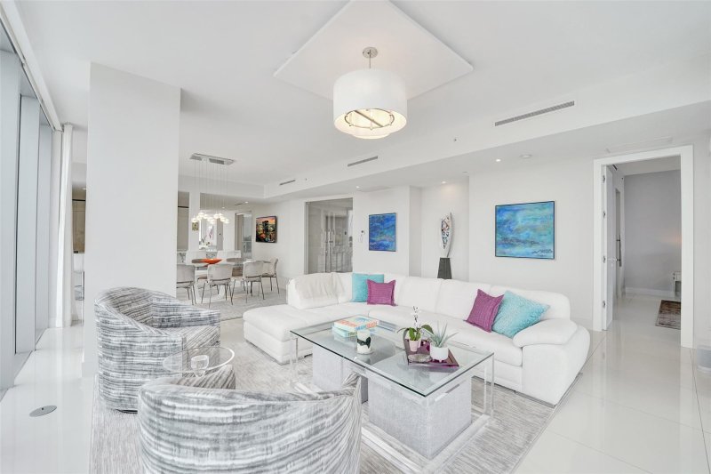 Condo for sale at Aqua Blu 503