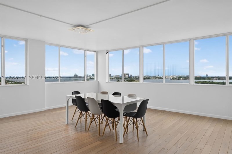 Condo for sale at Bayview Towers PH-D1