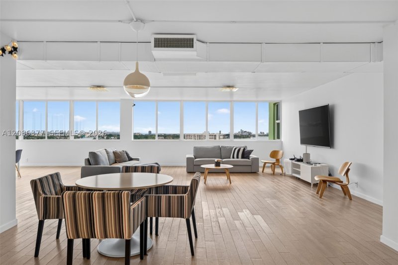 Condo for sale at Bayview Towers PH-D1