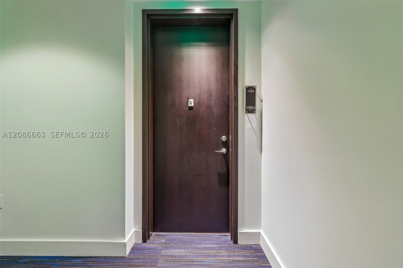 Comprar apartamento no Nine at Mary Brickell Village UPH12