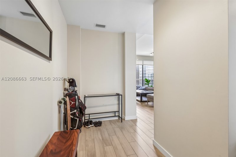 Comprar apartamento no Nine at Mary Brickell Village UPH12