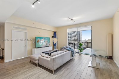 Comprar apartamento no Nine at Mary Brickell Village UPH12