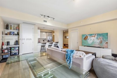 Comprar apartamento no Nine at Mary Brickell Village UPH12