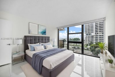 Comprar apartamento no Charter Club Condos 508