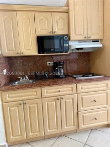 Aluguel de apartamento no Aventura Beach Club 241