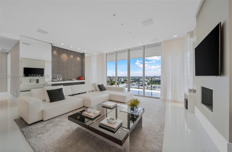 Condo for sale at St Regis Bal Harbour South 1405S