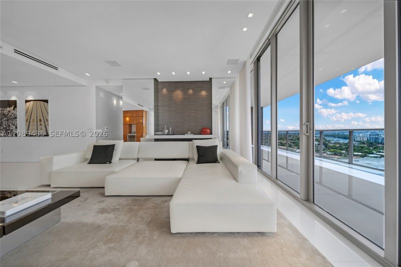 Condo for sale at St Regis Bal Harbour South 1405S