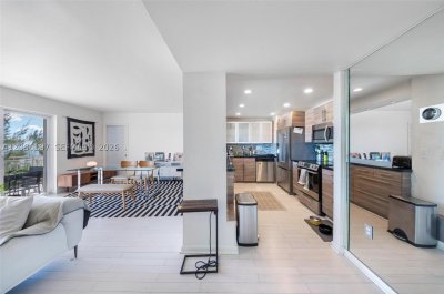 Comprar apartamento no Apeiron at the Jockey Club 2D