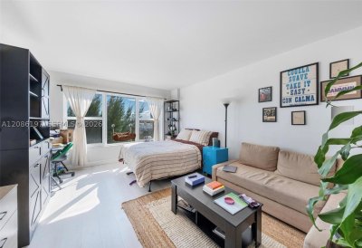 Comprar apartamento no Apeiron at the Jockey Club 2D