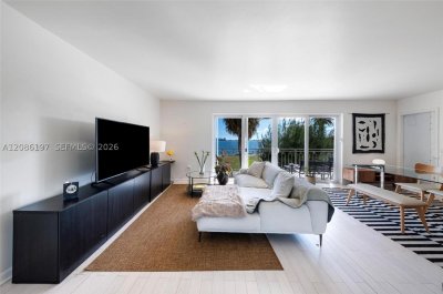 Comprar apartamento no Apeiron at the Jockey Club 2D