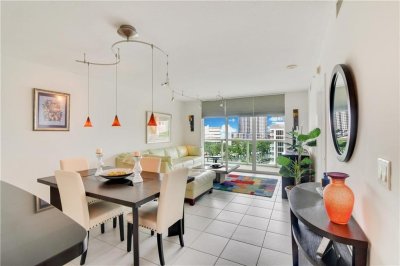 Watergarden Apt #806
