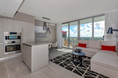 Comprar apartamento no Hyde Beach House R2404