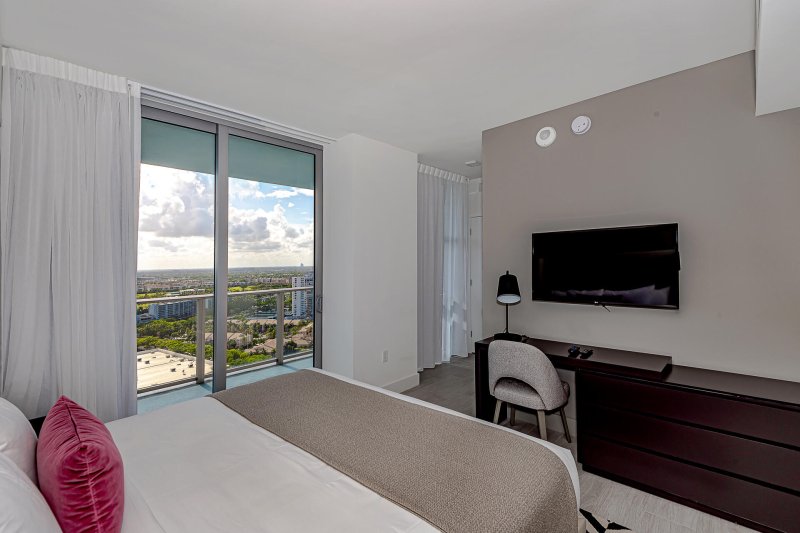 Condo for sale at Hyde Beach House R2404