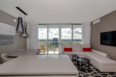 Comprar apartamento no Hyde Beach House R2404