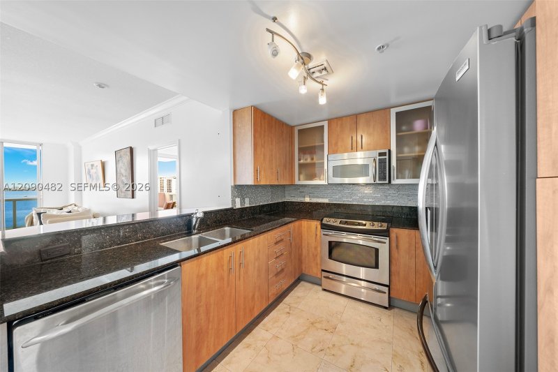 Property photo # 6
