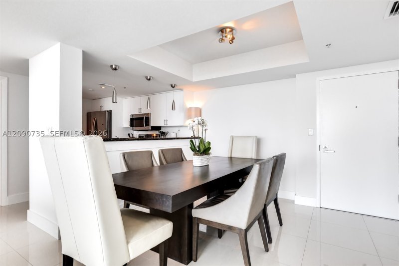 Comprar apartamento en Floridian 2710