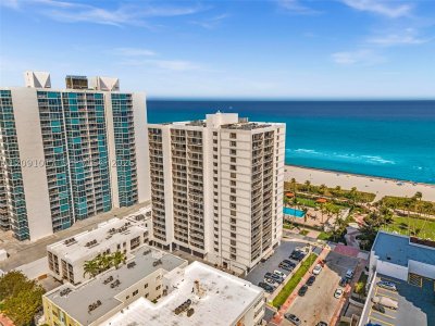 Oceanfront Plaza Apt #1109
