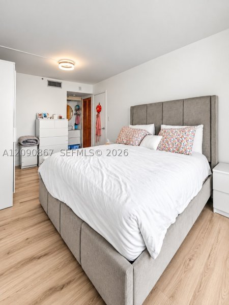 Condo for sale at Royal Club Condo 202