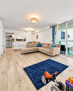 Comprar apartamento en Royal Club Condo 202