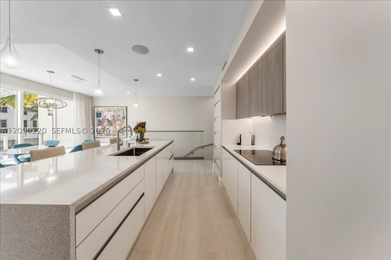 Property photo # 4